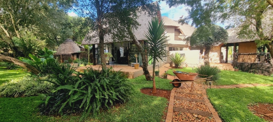 8 Bedroom Property for Sale in Kshane North West